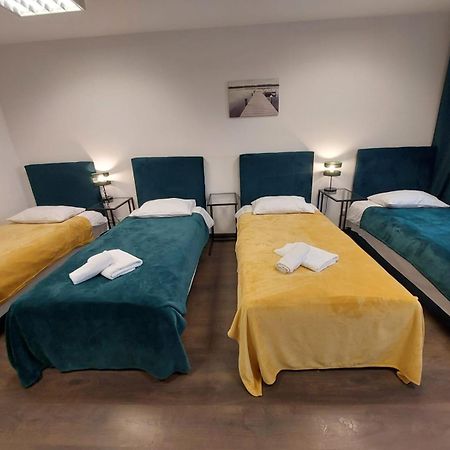Hotel Swit Krakow Bagian luar foto
