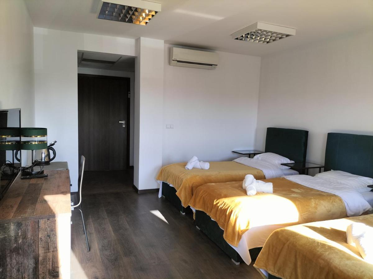Hotel Swit Krakow Bagian luar foto